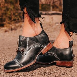 Freebird Mabel Oxford shoes size 9